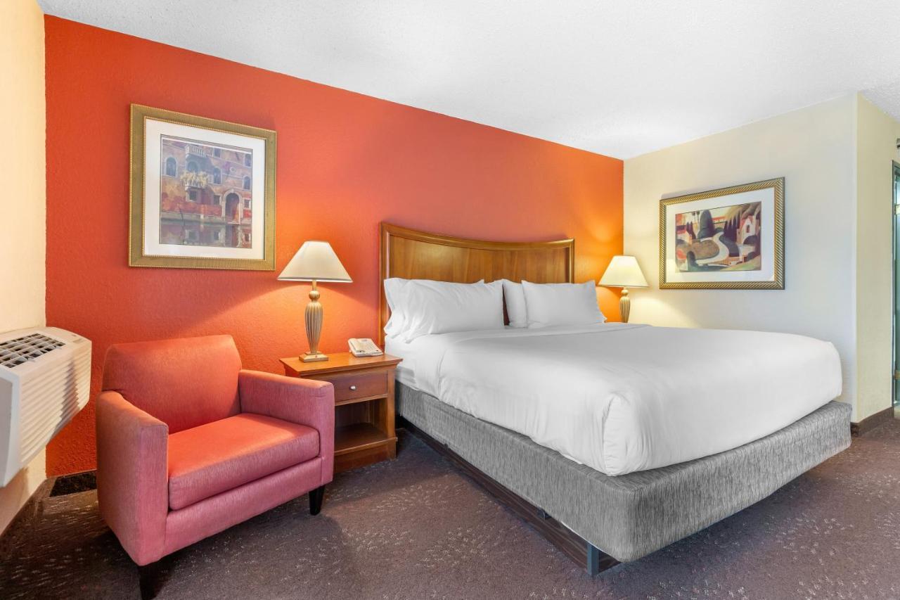 Holiday Inn Express Chicago-Downers Grove By Ihg Extérieur photo