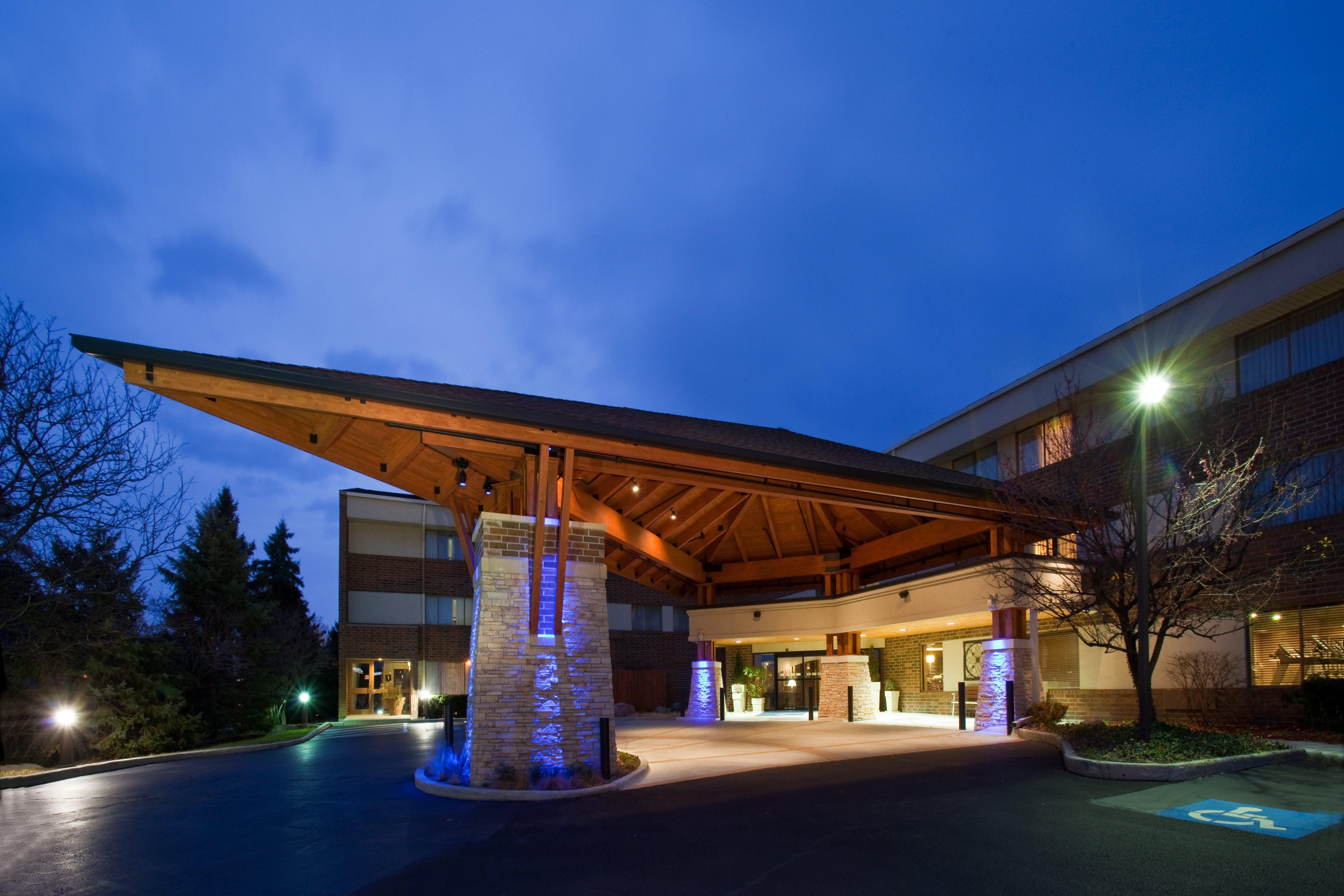 Holiday Inn Express Chicago-Downers Grove By Ihg Extérieur photo