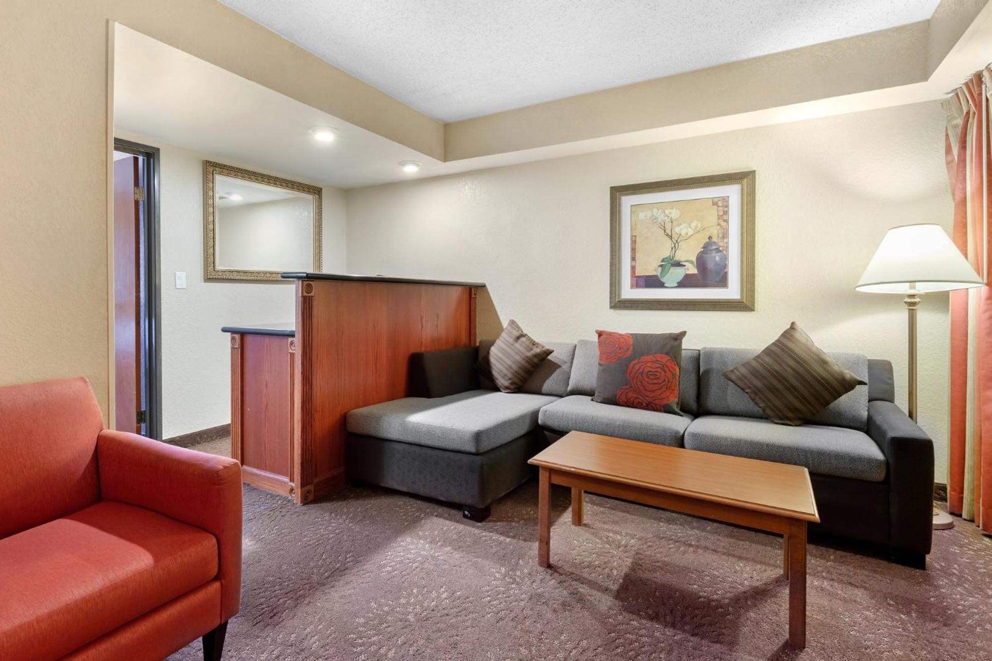Holiday Inn Express Chicago-Downers Grove By Ihg Extérieur photo