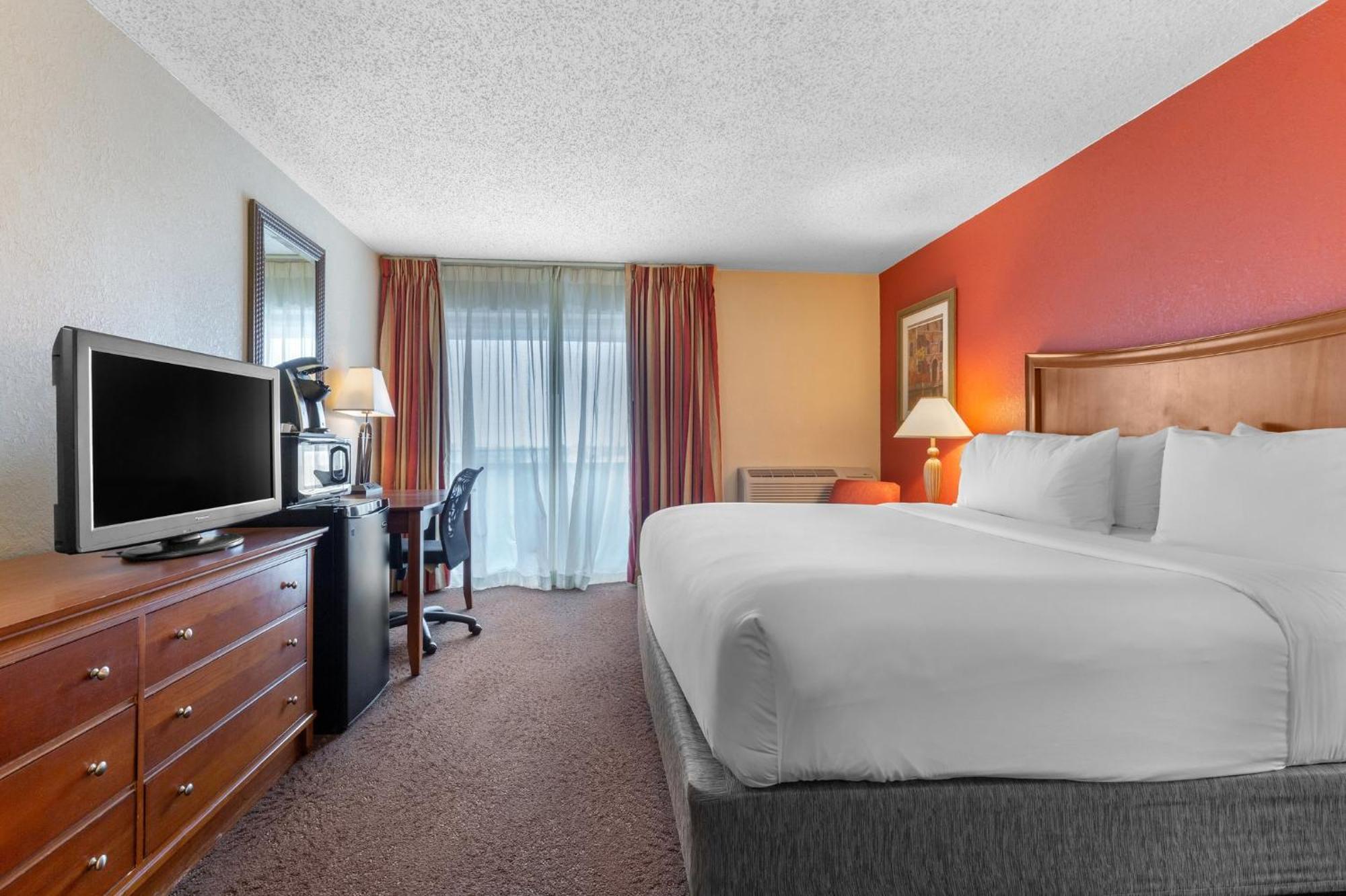 Holiday Inn Express Chicago-Downers Grove By Ihg Extérieur photo