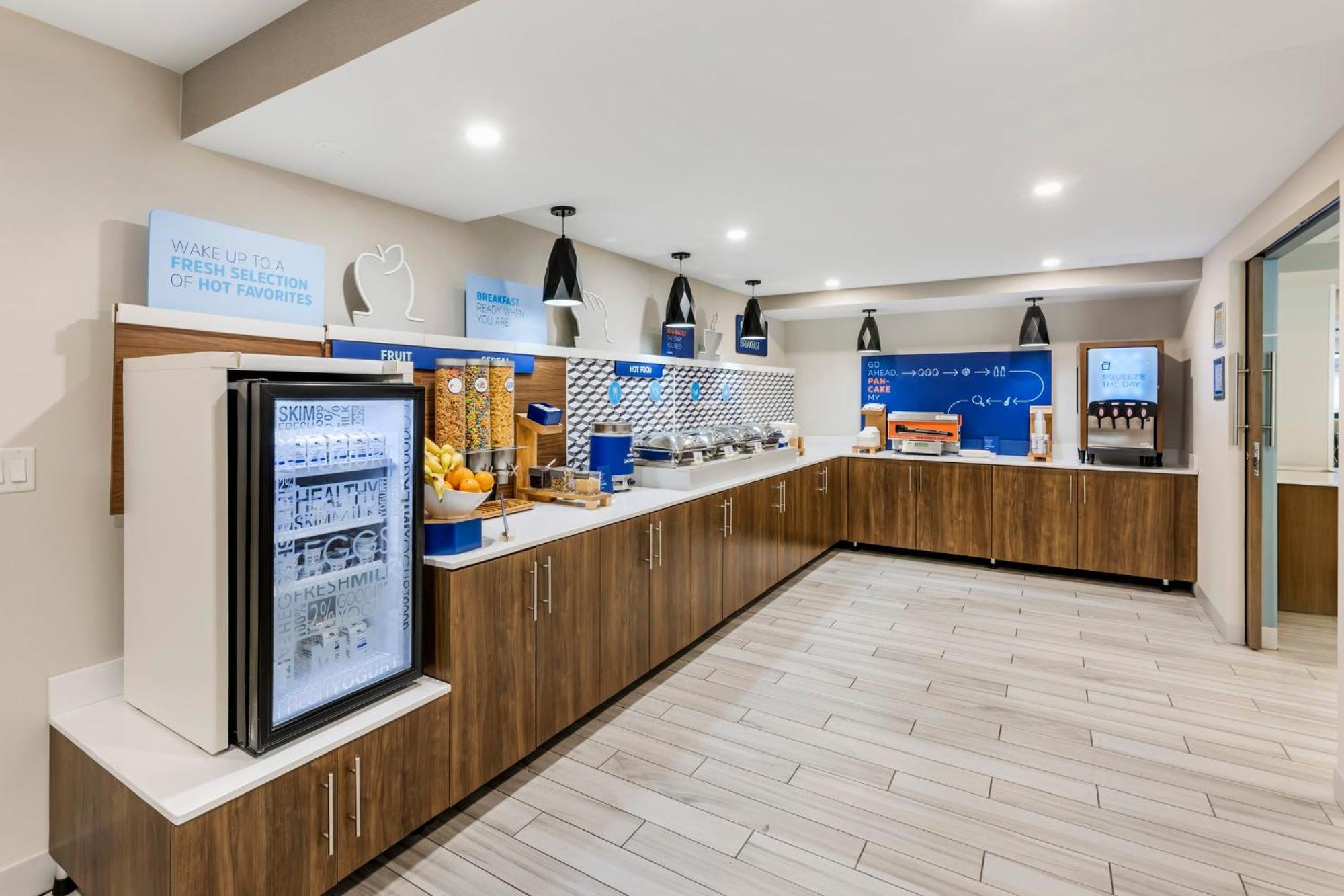 Holiday Inn Express Chicago-Downers Grove By Ihg Extérieur photo