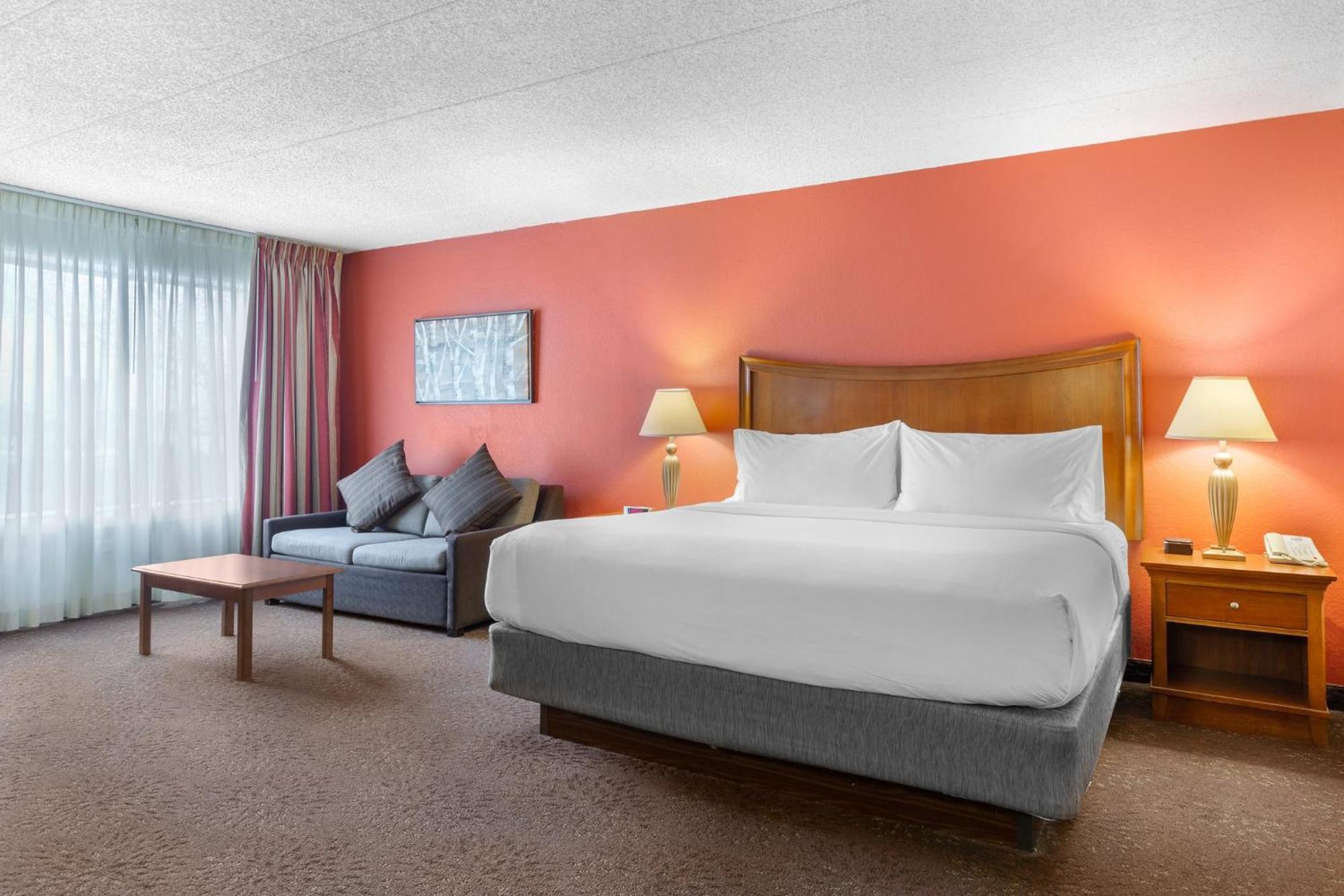 Holiday Inn Express Chicago-Downers Grove By Ihg Extérieur photo